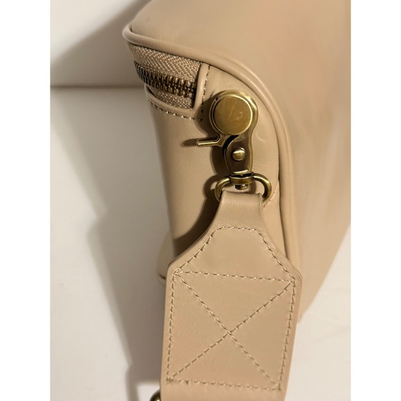 ANDAR Waymaker Cream Tan Crossbody Bag with Green Strap EUC - Picture 3 of 7